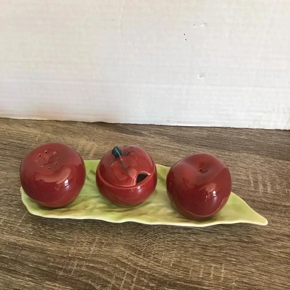 Vintage  Carltonware S&P Set - Picture 1 of 10
